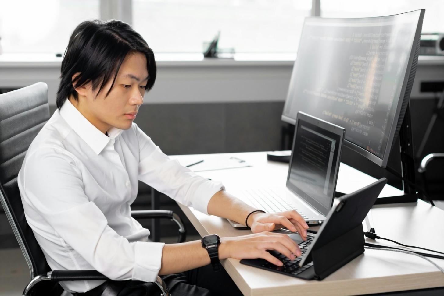 KI-Monitoring-Dashboard mit Echtzeit-Datenvisualisierung